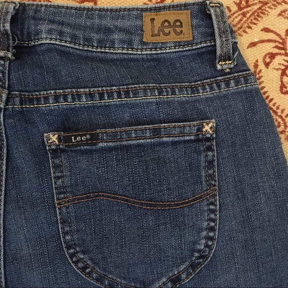 Lee Jeans Vintage High Rise Relaxed Thigh - Picture 3 of 11